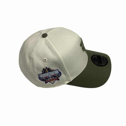 New Era 9FORTY SnapBack Hat - Cream & Olive LA
